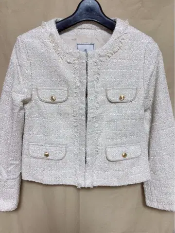 화이트 트위드 노카라 자켓