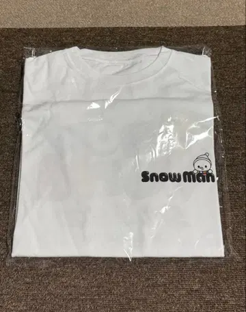 SnowMan SnowWorld 굿즈 티셔츠 로고