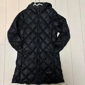 몽벨 블랙 퀼팅 다운 자켓