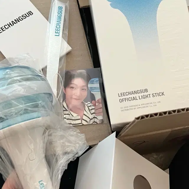 이창섭 솔로 응원봉(포카 포함)