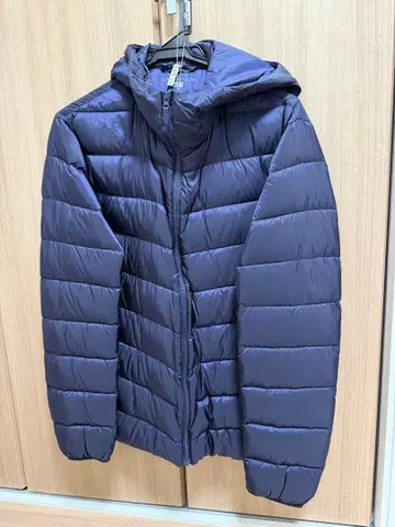 UNIQLO 울트라 라이트 다운 네이비 M
