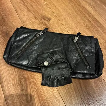 Alexander Mcqueen 가죽 클러치백 블랙 3way