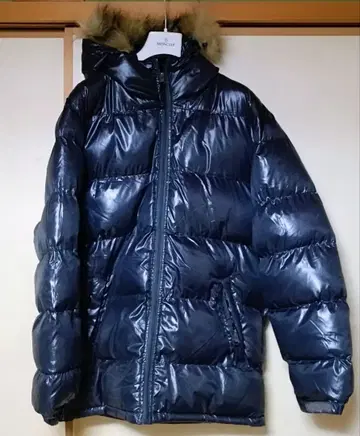 시네마* 블랙 다운 자켓 M 사이즈