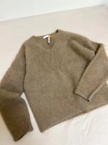 BEAUTY&YOUTH V넥 스웨터 모헤어