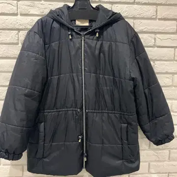 MAX & Co. 블랙 충전솜 퀼팅 코트