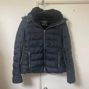 ZARA 후데트 다운 자켓 M 사이즈 안쪽 퍼 네이비