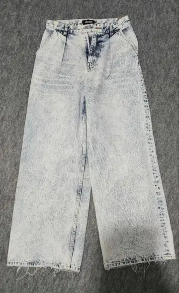 헬스장 와그 데님