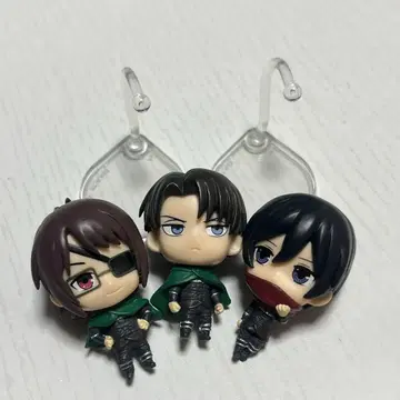 진격의 거인 가챠가챠 캡슐 피규어 한지 미카사 리바이 세트