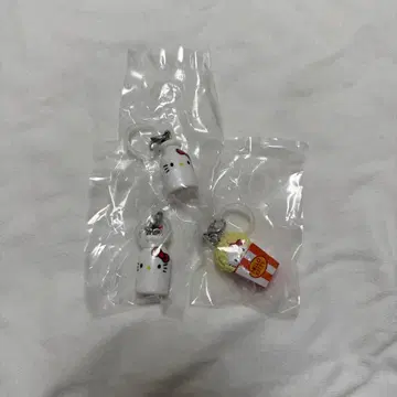 헬로키티 아메리칸 디자인 메지루시 액세서리