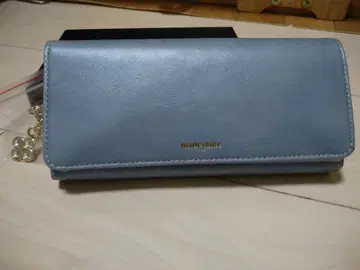 라이트 블루 장지갑 카드 슬롯 포함