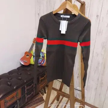 택 포함 새상품 d.i.a. 긴팔 스웨터