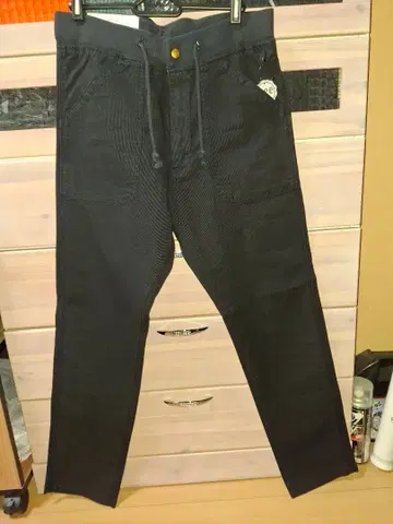 Lee 릴랙스 이지 팬츠 블랙