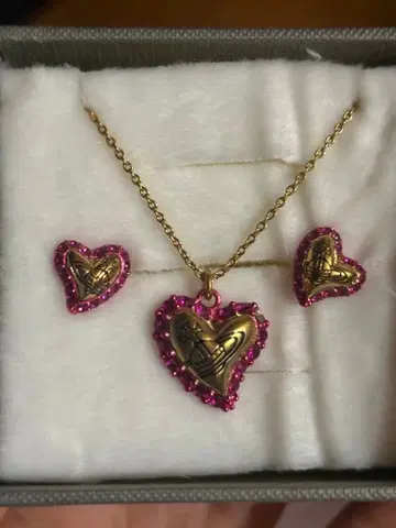 비비안 하트형 펜던트와 귀걸이 세트