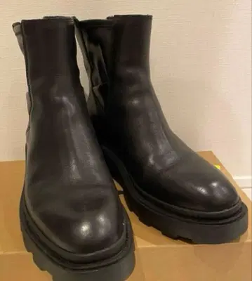 ASH 아쉬 라운드토 지퍼 부츠 블랙