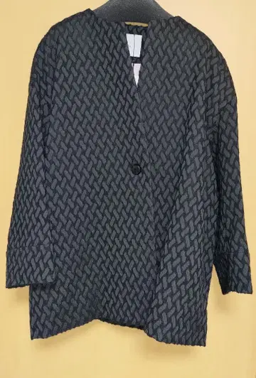 TIARA 티아라 몰 자카드 하프 코트 블랙 새상품