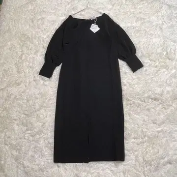 [ 택 포함 ] 엠마 테일러 펄 코쿤 원피스