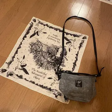 오카라 아이니타 톰테 DCF 그레이&스카프