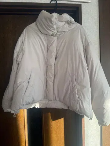 [ 테치치 ] 다운 자켓 M 숏 기장 위주 성숙/러블리 가을/겨울 방한