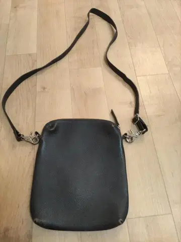 어반 리서치 천연 가죽 사코슈 숄더백 브라운