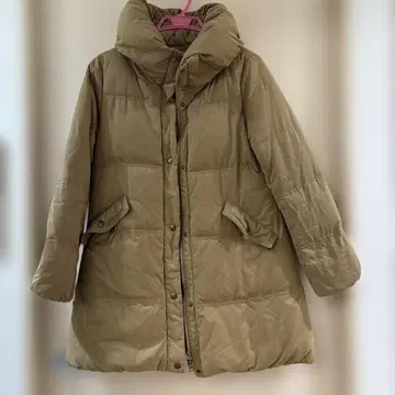 BEAMS HEART 베이지 다운 자켓