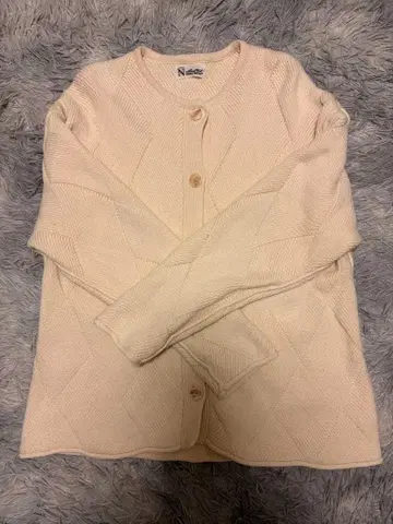 RNA-N 아이보리 다이아 무늬 니트 가디건