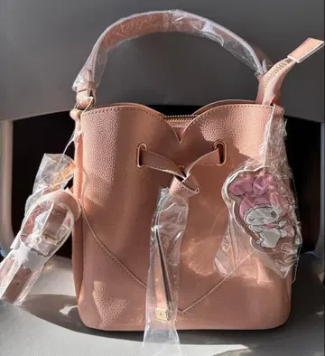 VIS 별주 마이멜로디 콜라보 하트컷 백