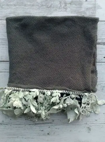 [ 미사용 새상품 ] 미나 페르호넨 forest parade 스톨