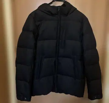 어반 리서치 네이비 컬러 후드 부착 다운 자켓