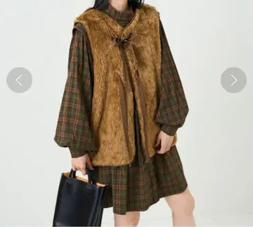 프릭스스토어 리본 포함 퍼 베스트