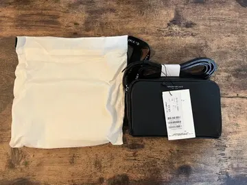 Tomorrowland 슈링크 가죽 파우치 블랙