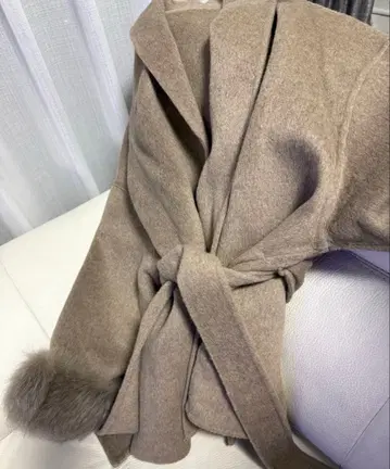 베이지 허리 리본 퍼 롱 코트