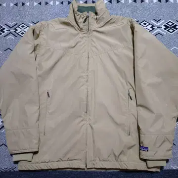 Patagonia 뉴 쉘드 신틸라 레어 모델