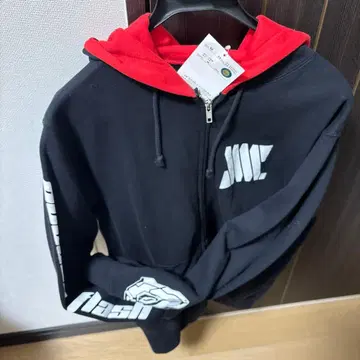 SSSS.GRIDMAN 액세스 플래시 후드티