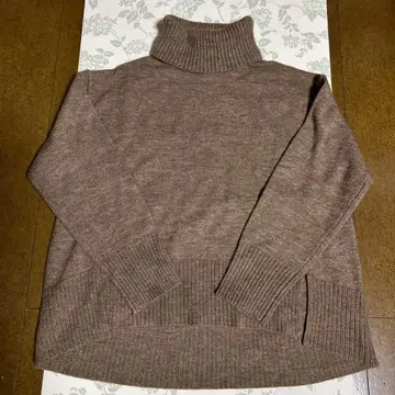 골든 베어 터틀넥 스웨터