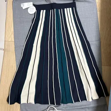 플리츠 롱 스커트 니트 네이비 화이트 그린