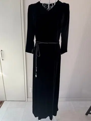 [ 미사용 새상품 ] 지방시 블랙 벨벳 원피스 허리 리본 포함