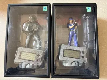 바이오하자드 피규어 2체 세트