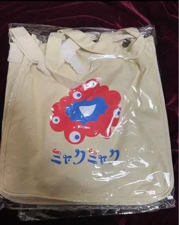 미야쿠미야쿠 캐릭터 백