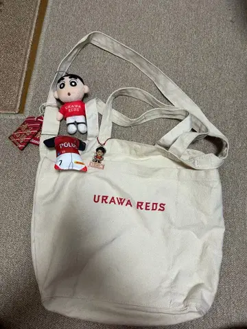 우라와 레즈 토트백 봉제 인형 포함