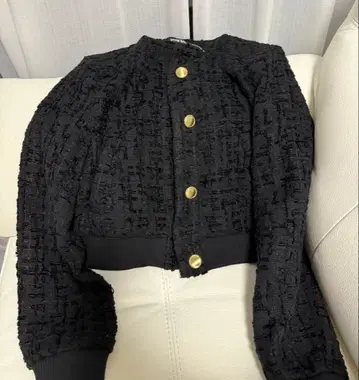 블랙 프릴 텍스처 자켓