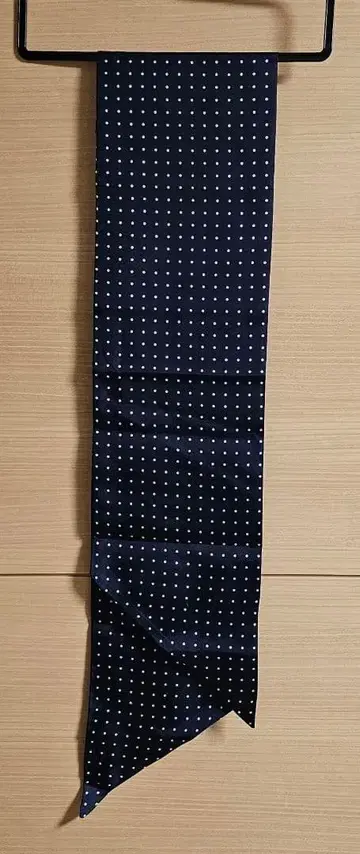 [ 이탈리아제 ] TOMORROWLAND 실크 100% 스톨