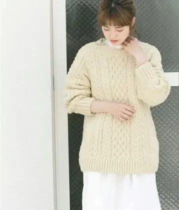 새상품급 카구레 kagure 페루 아란 패턴 크루넥 니트 아이보리