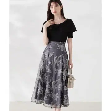 프로포션 proportion 튤 배색 레이스 플레어 스커트