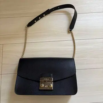 FURLA 블랙 숄더백