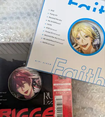 Faith 미니 앨범 & 핀 배지 세트