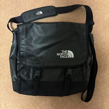THE NORTH FACE 블랙 숄더백
