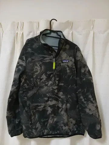 Patagonia 리버서블 그리세이드 스냅T