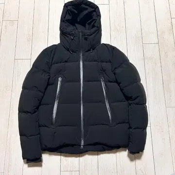 GOSTAR DE FUGA 고스타르 지 푸가 다운 자켓 블랙