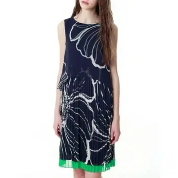 새상품급 그레이스 콘티넨탈 플라워 프린트 원피스 캐주얼