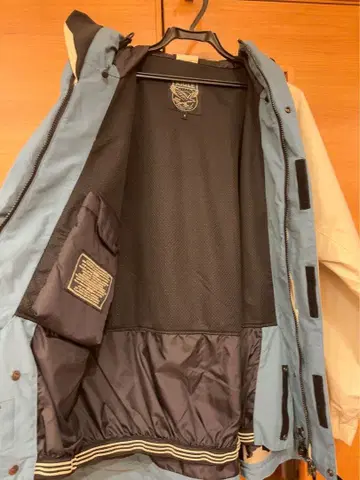 블루 나일론 마운틴 후드티